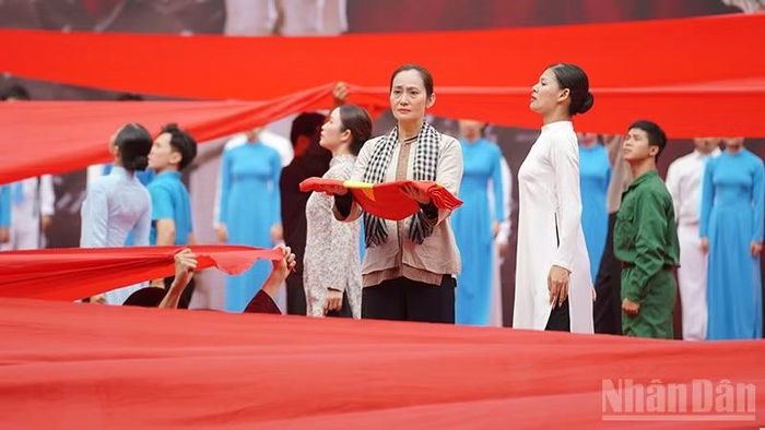 Nghệ sĩ Ưu tú Hạnh Thúy trong buổi tổng duyệt. (Ảnh: Thế Anh)