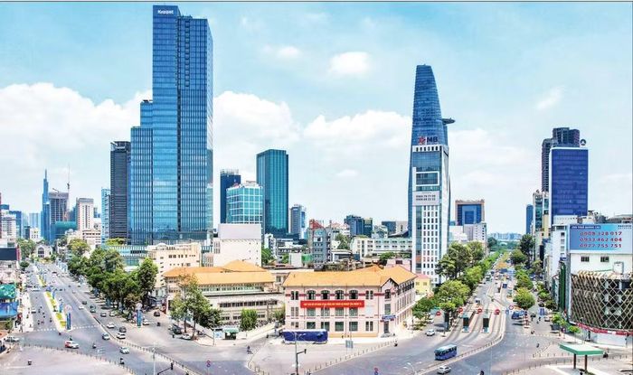 Thành phố Hồ Chí Minh ngày càng phát triển hiện đại, văn minh. (Ảnh HOÀNG TRIỀU)