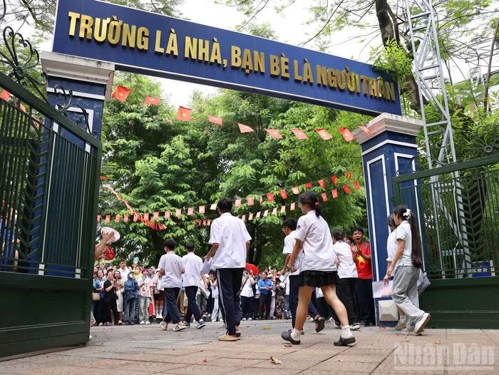 Một điểm thi trong kỳ thi vào lớp 10 tại Hà Nội. (Ảnh minh họa: ĐẠI THẮNG)