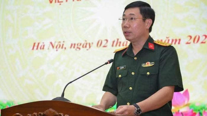 Đại tá Đỗ Duy Chinh, Phó Cục trưởng Cục Tuyên huấn, phát biểu tại buổi gặp mặt báo chí. (Ảnh: THẾ ĐẠI)