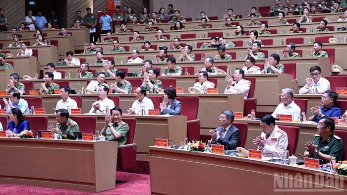 Các đồng chí lãnh đạo, đại biểu tham dự Hội nghị. (Ảnh: TRẦN HẢI)