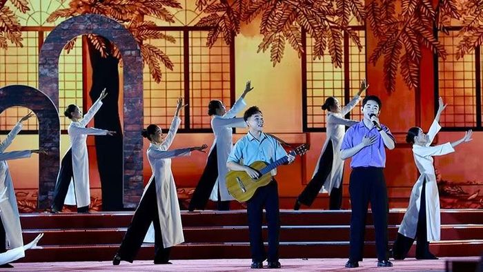 Một tiết mục trong chương trình. (Ảnh: Phương Nghi)