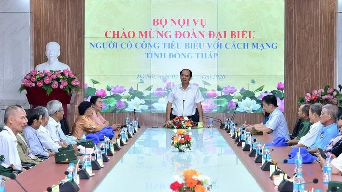 Thứ trưởng Nguyễn Văn Hồi phát biểu tại buổi tiếp.