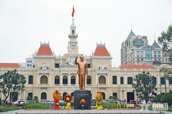 50 năm tự hào là Thành phố mang tên Bác.