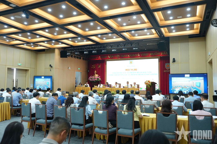 Quang cảnh hội nghị.