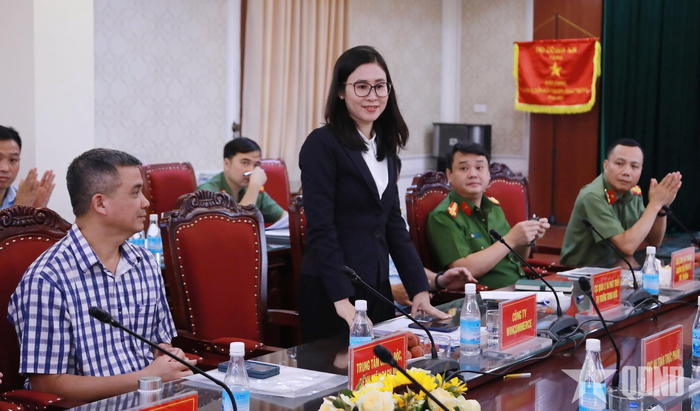 Bà Lê Thị Hường, Giám đốc Khối quản lý chất lượng chuỗi siêu thị WinMart/WinMart+ chia sẻ tại diễn đàn.