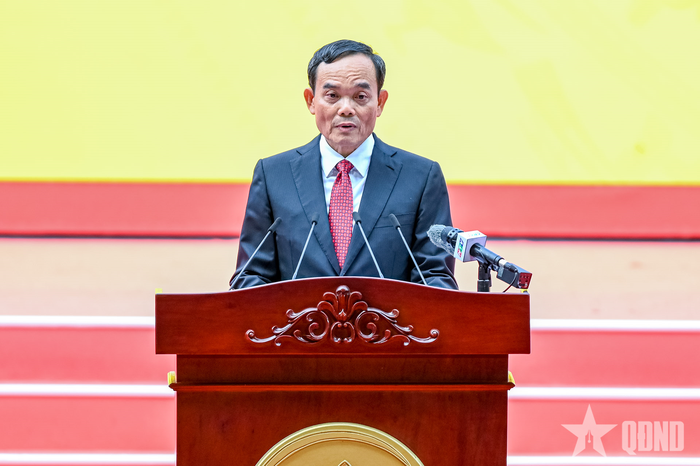 Đồng chí Trần Lưu Quang trình bày diễn văn tại Lễ kỷ niệm.