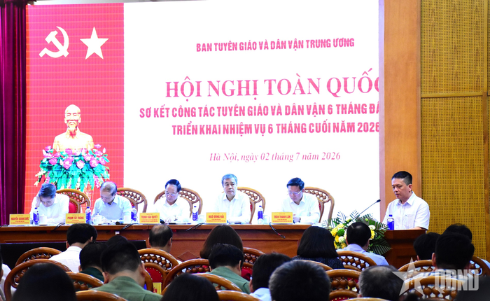Đại biểu thảo luận tại hội nghị. 
