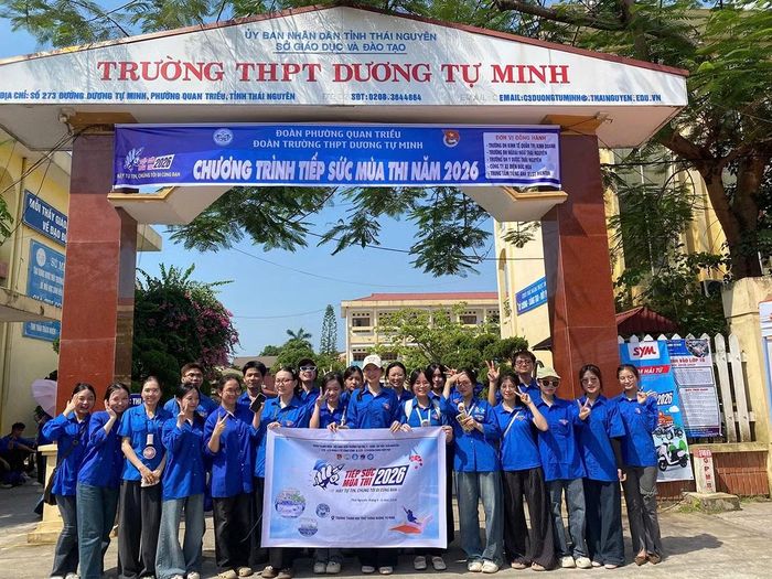 Không chỉ nỗ lực trong học tập, Hương Giang còn tích cực tham gia các hoạt động Đoàn - Hội, phong trào tình nguyện và thanh niên.