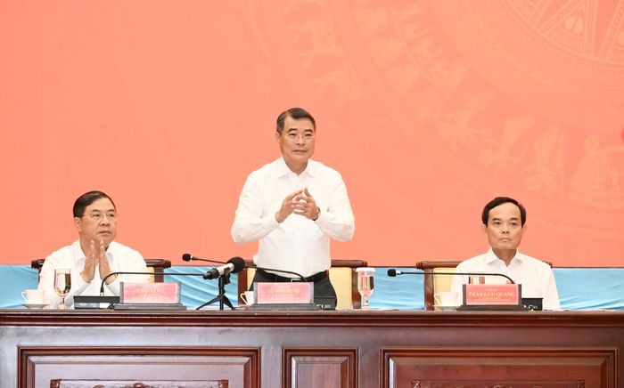 Thủ tướng Lê Minh Hưng tại buổi làm việc với Ban Thường vụ Thành ủy TPHCM vào ngày 13-6-2026. Ảnh: VIỆT DŨNG