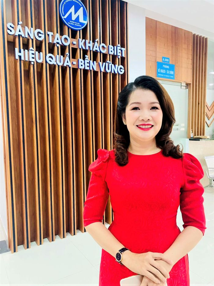 ThS NGUYỄN THỊ KIM PHỤNG, Phó Giám đốc Trung tâm tuyển sinh và Quan hệ doanh nghiệp, Trường ĐH Tài chính Marketing TPHCM