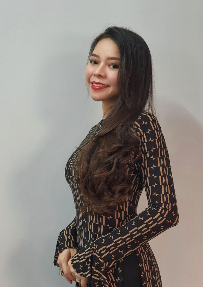  Họa sĩ Nguyễn Trí Minh Tuyết 