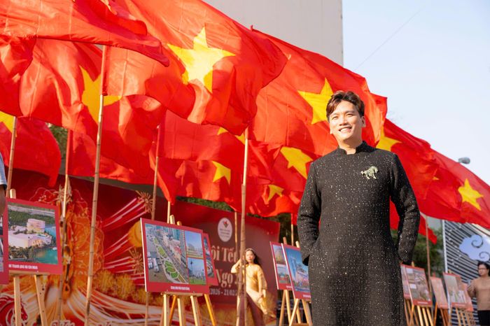  Đạo diễn – MC Cổ Tấn Minh Quang 