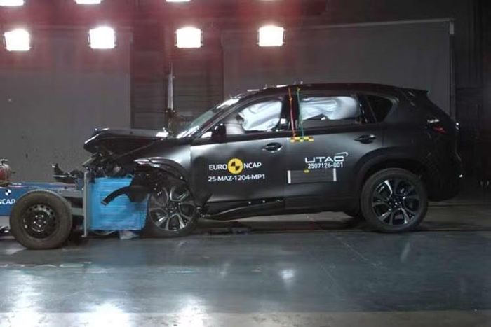 Ngoài ra, Mazda CX-5 2026 còn đạt 90% ở hạng mục bảo vệ người lớn, 91% ở hạng mục bảo vệ trẻ em và 87% ở hạng mục hỗ trợ an toàn chủ động.