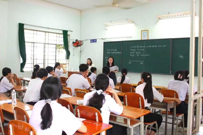 Tổng chỉ tiêu các trường chuyên trên địa bàn tỉnh Lâm Đồng là 1.295 học sinh.