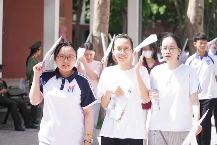 Thí sinh Nghệ An dự thi tốt nghiệp THPT năm 2025. Ảnh: Hồ Lài