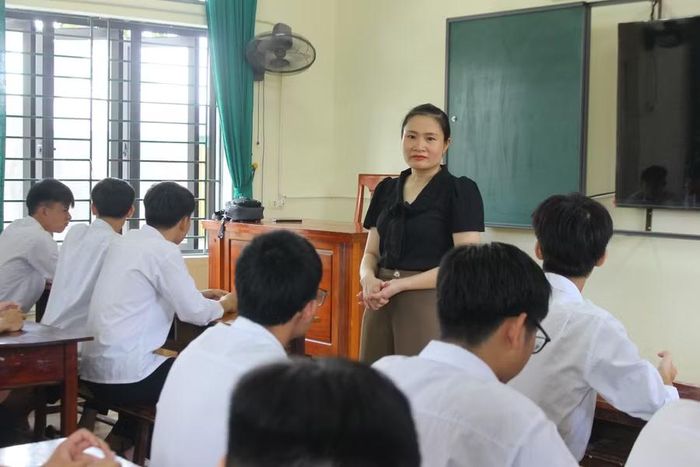 Đằng sau những điểm số ấn tượng là hành trình đồng hành của thầy cô Trường THPT Nguyễn Đình Liễn.