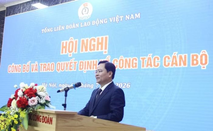 Ông Nguyễn Anh Tuấn - Chủ tịch Tổng Liên đoàn Lao động Việt Nam phát biểu tại buổi lễ.