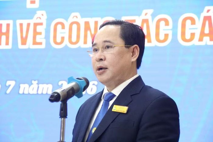 PGS.TS Lê Mạnh Hùng phát biểu nhậm chức.