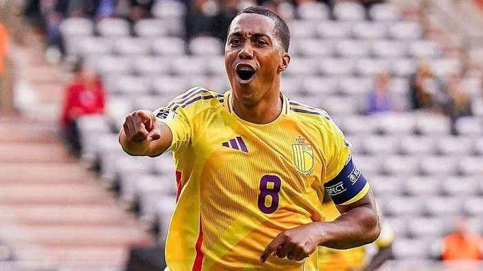 Trước mắt Youri Tielemans