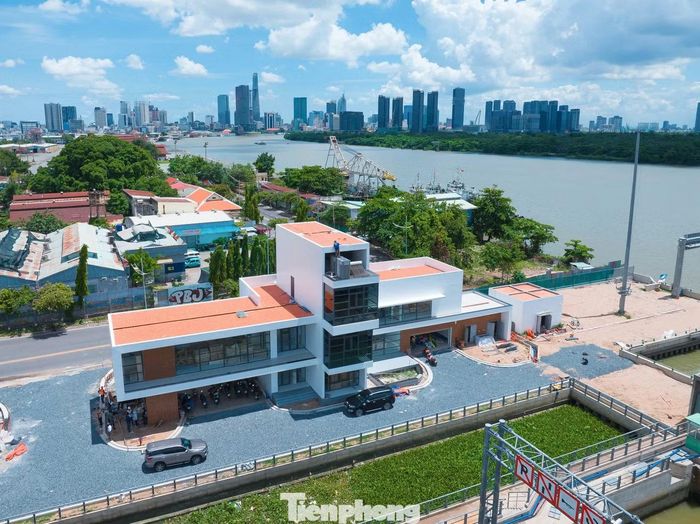  Những hạng mục phức tạp nhất của dự án đã cơ bản hoàn thành. Khối lượng còn lại chủ yếu là đường vận hành, cảnh quan, cây xanh, sơn hoàn thiện, lắp đặt thiết bị và hoàn thiện nội thất các công trình quản lý. 