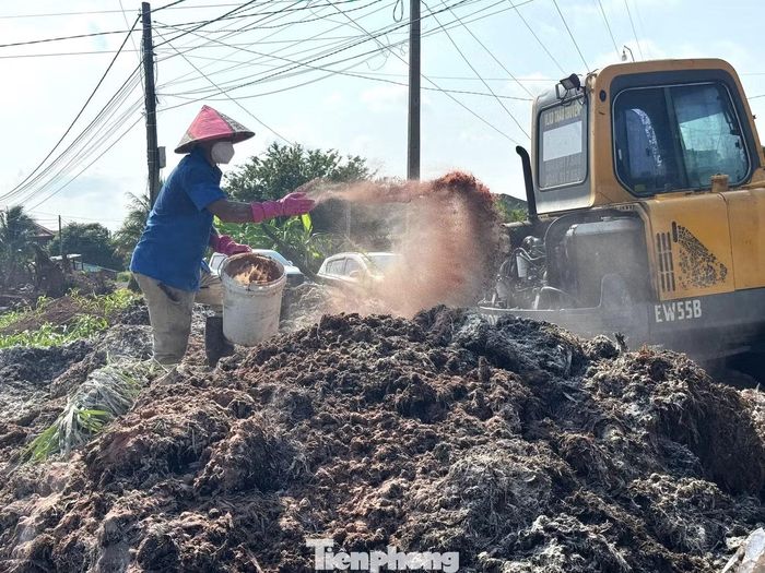  Việc xây dựng mô hình xử lý phế phụ phẩm nông nghiệp thành phân bón hữu cơ không chỉ góp phần giảm thiểu ô nhiễm môi trường, phát triển nền nông nghiệp xanh mà còn thể hiện trách nhiệm của đoàn viên, thanh niên trong việc đồng hành cùng địa phương phát triển kinh tế - xã hội bền vững. 
