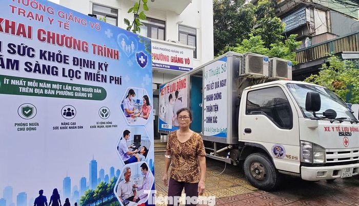 Việc triển khai khám sức khỏe miễn phí không chỉ giúp người dân được kiểm tra sức khỏe định kỳ, phát hiện sớm các bệnh lý mà còn góp phần xây dựng cơ sở dữ liệu sức khỏe điện tử, hướng tới quản lý sức khỏe liên tục cho từng người dân.