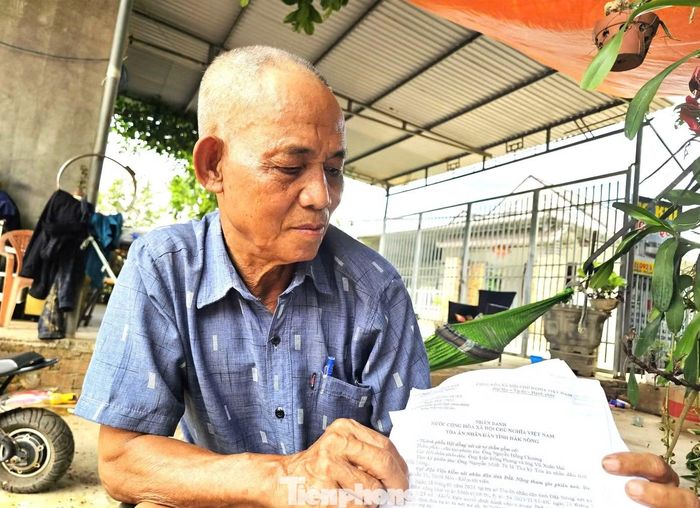 Ông Phan Văn Cầu bên bản án đã có hiệu lực pháp luật.