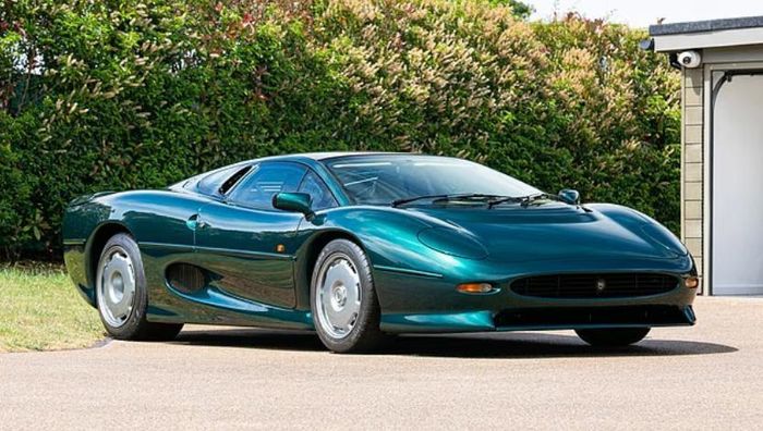 Jaguar XJ220 đời 1993.