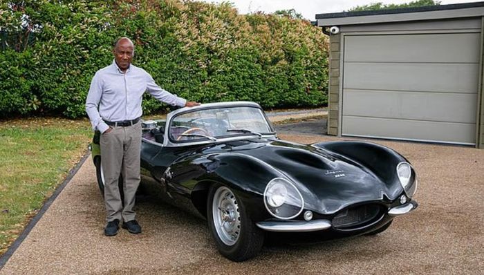 Jaguar XKSS cực hiếm.