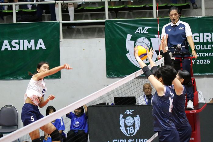 Ánh Thảo thi đấu rất nỗ lực nhưng không thể giúp tuyển bóng chuyền U18 nữ Việt Nam có được thế trận như mong muốn.