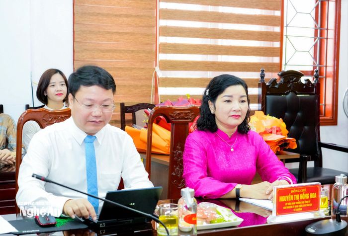 Các đại biểu dự lễ. Ảnh: Phạm Bằng