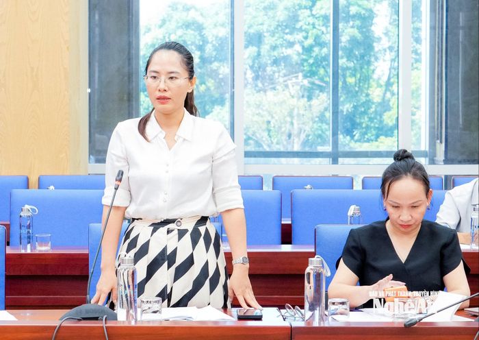 Lãnh đạo xã Thông Thụ phát biểu. Ảnh: Phạm Bằng