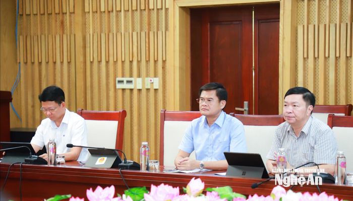 Các đại biểu dự hội nghị tại điểm cầu UBND tỉnh Nghệ An. Ảnh: Thành Duy