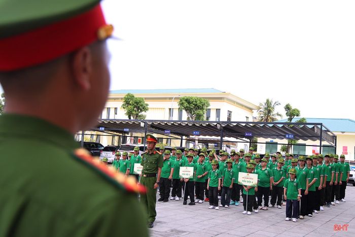 Trại hè “Học làm chiến sĩ công an” không chỉ là một sân chơi mà đã trở thành cột mốc trưởng thành đáng nhớ của mỗi học viên nhí. Với niềm tin những "mầm xanh" được rèn luyện trong kỷ luật sẽ góp phần tạo nên những công dân có bản lĩnh, tự lập và giàu lòng nhân ái trong tương lai.