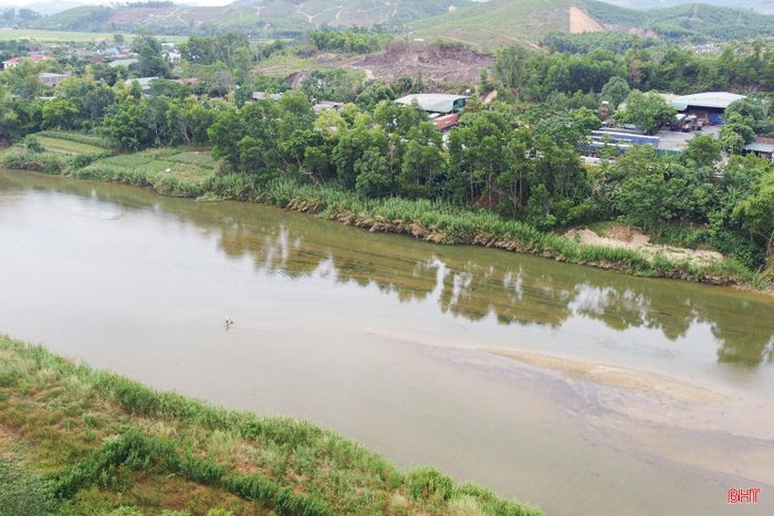 Theo kế hoạch, dự án chia thành hai đoạn: đoạn 1 từ Km0+00 đến Km17+00 đi qua các xã Đức Minh, Tứ Mỹ, Sơn Tiến, Kim Hoa và Hương Sơn; đoạn 2 từ Km17+00 đến Km32+845 đi qua các xã Hương Sơn, Sơn Giang, Sơn Hồng và Sơn Tây. Sau khi hoàn thành, luồng tuyến sẽ được nạo vét với bề rộng trên 20 m, độ sâu trên 1,8 m và bán kính cong tối thiểu trên 100 m, đáp ứng quy chuẩn kỹ thuật đường thủy nội địa hiện hành.