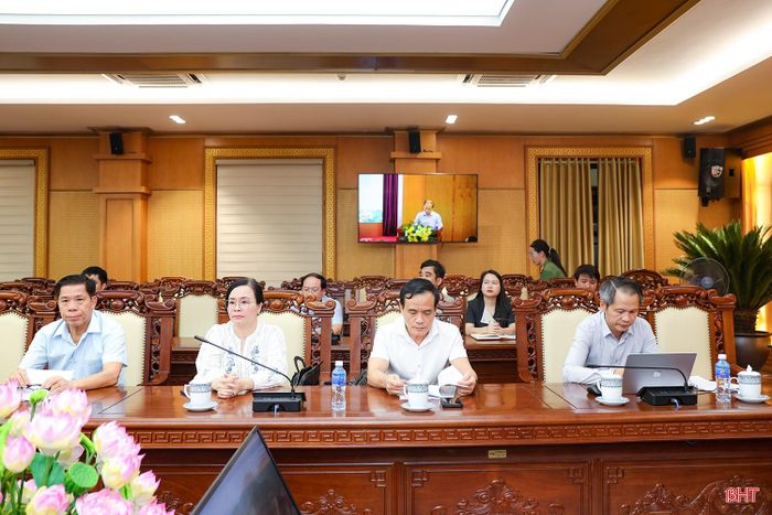 Đại biểu tại điểm cầu Hà Tĩnh.