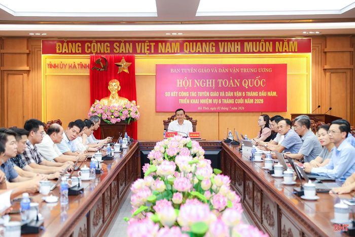 Đại biểu dự hội nghị tại điểm cầu Hà Tĩnh.
