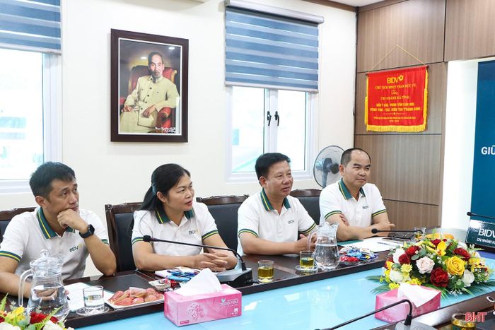 Đại biểu BIDV Chi nhánh Hà Tĩnh dự lễ ký kết.