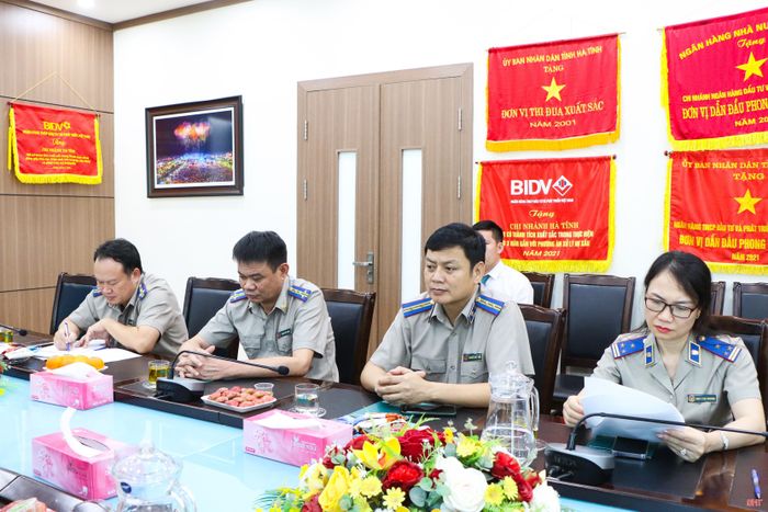 Đại biểu Thi hành án dân sự Hà Tĩnh dự lễ ký kết.