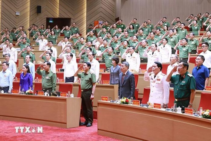 Thủ tướng Lê Minh Hưng và các đại biểu dự Hội nghị sơ kết công tác công an 6 tháng đầu năm 2026. (Ảnh: Dương Giang/TTXVN)