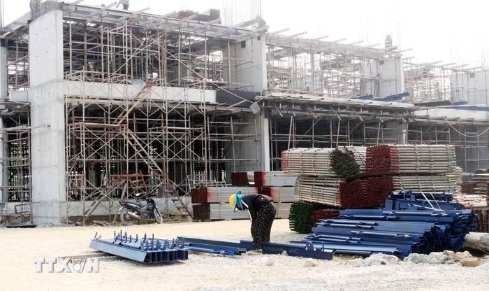 Dự án đầu tư xây dựng khu nhà ở xã hội Phố Cà, xã Thanh Liêm (Ninh Bình) đang được đẩy nhanh tiến độ để hoàn thành trong năm 2026. (Ảnh: Nguyễn Chinh/TTXVN)