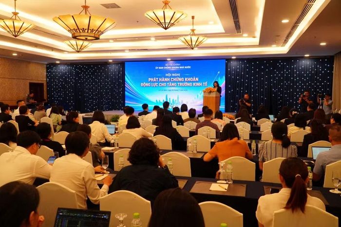 Hội nghị “Phát hành chứng khoán-Động lực cho tăng trưởng kinh tế,” diễn ra ngày 2/7 tại Thành phố Hồ Chí Minh. (Ảnh: UBCKNN)