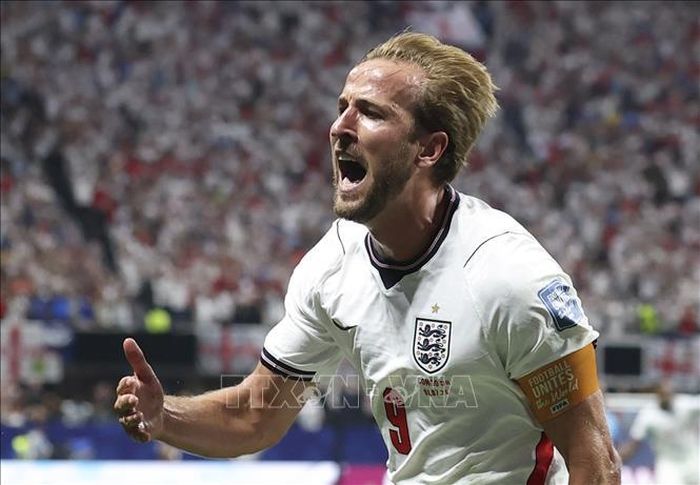Harry Kane tỏa sáng với cú đúp siêu phẩm, giúp tuyển Anh giành chiến thắng 2-1 trước CHDC Congo. Ảnh: THX/TTXVN phát