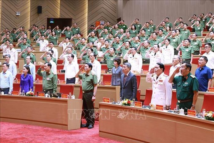 Thủ tướng Lê Minh Hưng và các đại biểu dự Hội nghị sơ kết công tác Công an 6 tháng đầu năm 2026. Ảnh: Dương Giang/TTXVN