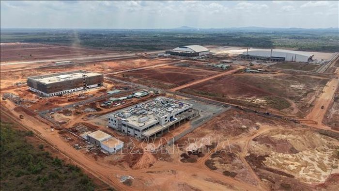 Các công trình dịch vụ phục vụ hàng không đang được xây dựng tại sân bay Long Thành.