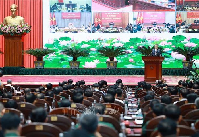 Thủ tướng Lê Minh Hưng phát biểu chỉ đạo tại Hội nghị quân chính toàn quân 6 tháng đầu năm 2026. Ảnh: Dương Giang/TTXVN
