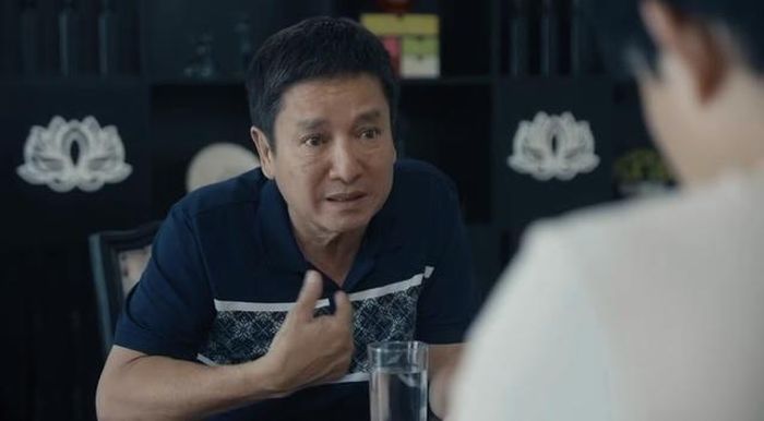 Ông Đăng chất vấn con rể vì sao không níu kéo hôn nhân.