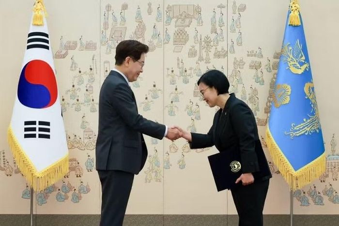 Tổng thống Hàn Quốc Lee Jae-myung đã chính thức bổ nhiệm bà Han Seong-sook làm tân Thủ tướng. Ảnh: Yonhap.