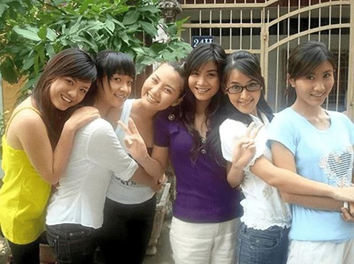 Vai diễn Trà trong Cổng Mặt Trời đưa Tú Vi đến gần khán giả.